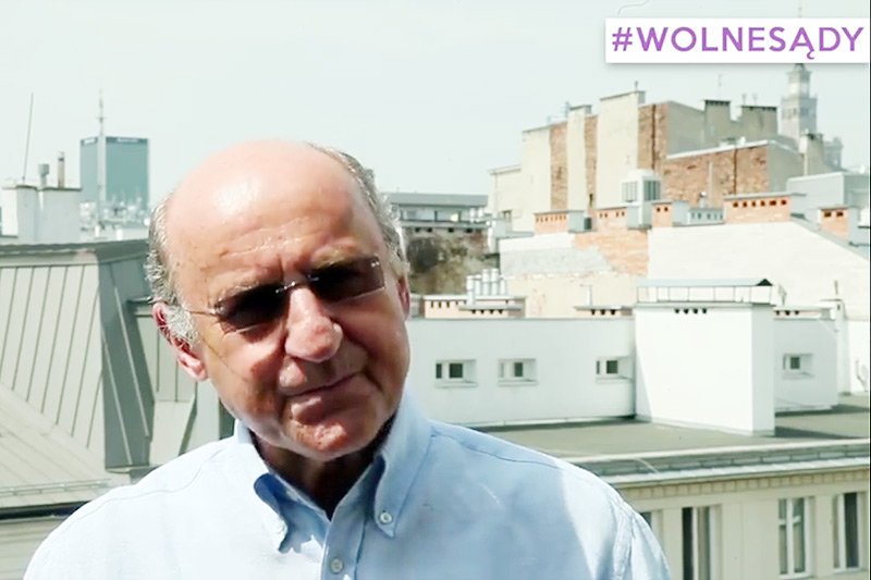 Słynny aktor Piotr Fronczewski zaangażował się w walkę o niezależność sądów i trybunałów. I opublikował bardzo poruszające oświadczenie.