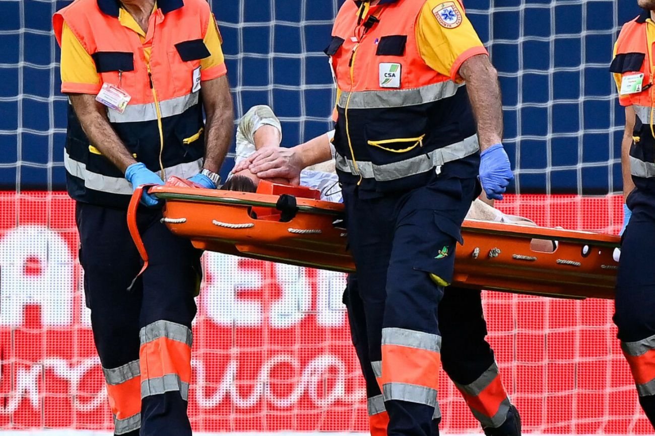 Ter Stegen może nie zagrać w Barcelonie do końca sezonu. Ruszyła giełda nazwisk na jego następcę