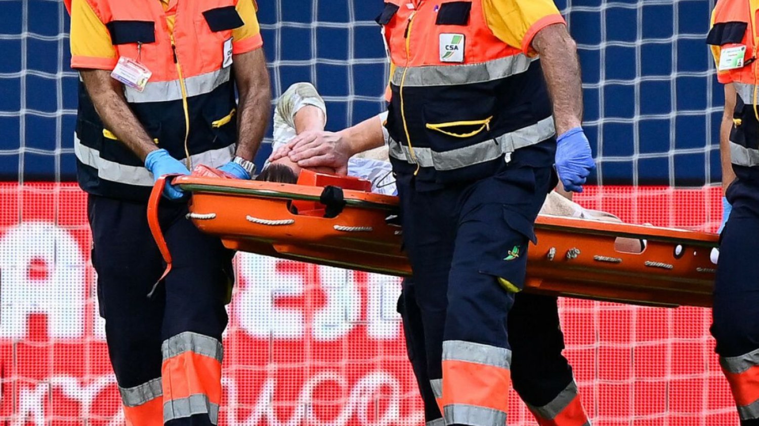 Ter Stegen może nie zagrać w Barcelonie do końca sezonu. Ruszyła giełda nazwisk na jego następcę