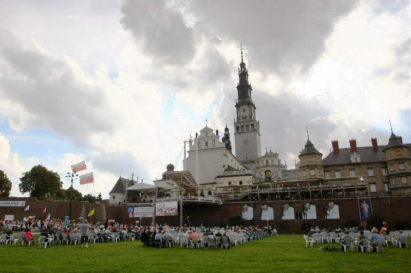 Lewica wygrała w Wadowicach i Częstochowie, miastach-symbolach polskiego katolicyzmu.
