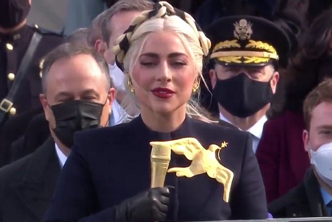Lady Gaga zaśpiewała amerykański hymn podczas ceremonii zaprzysiężenia Joego Bidena na 46. prezydenta Stanów Zjednoczonych