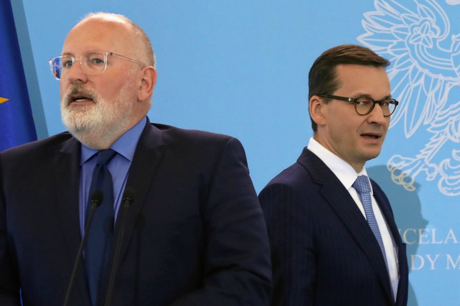 Frans Timmermans zapowiedział, że podczas wtorkowego wysłuchania Polski Komisja Europejska nie wycofa się ze skargi do TSUE dotyczącej ustawy o Sądzie Najwyższym.