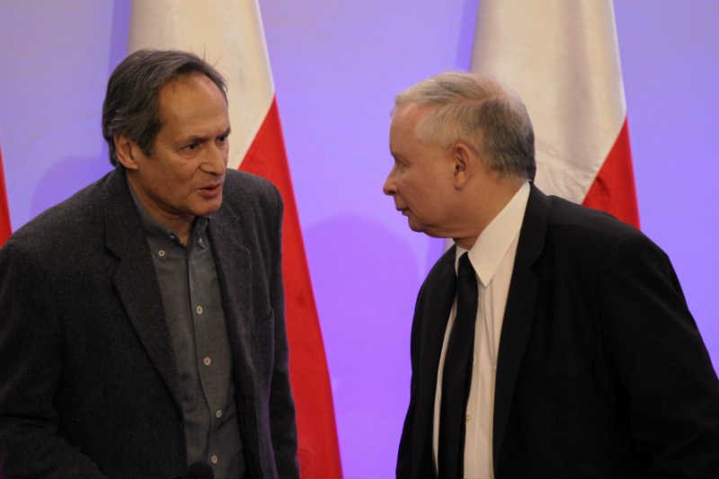 Jerzy Zelnik przekonuje, że z in vitro rodzą się chore i połamane dzieci.