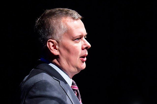 Szef MON Tomasz Siemoniak nie czuje się pokrzywdzony, dlatego kończy sprawę niedoszłych podsłuchów.
