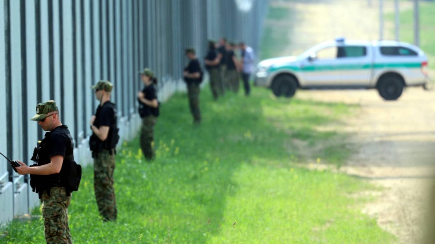 Migranci na granicy polsko-białoruskiej. Grupa z Somalii i Gambii