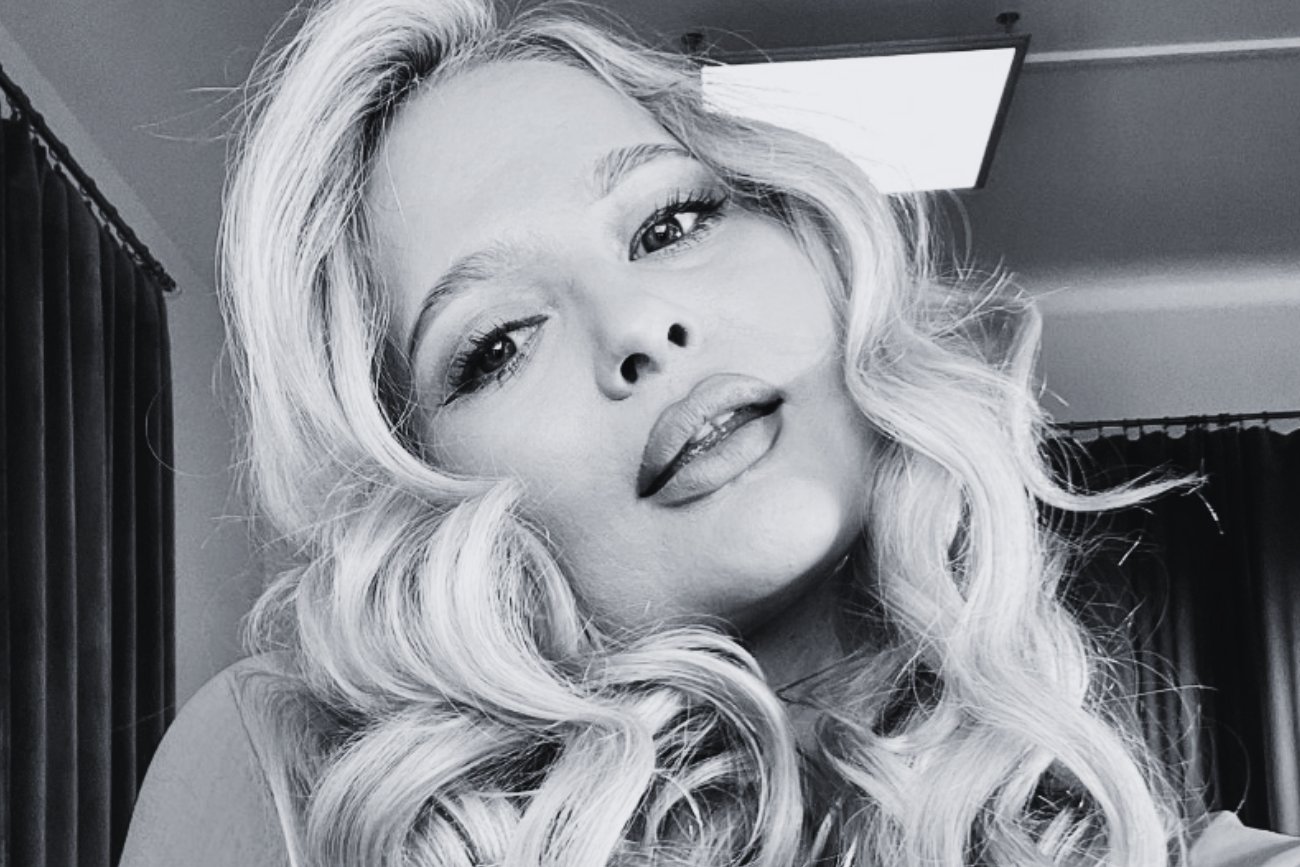 W reportażu "Uwagi!" przedstawiono nowe informacje dot. śmierci makijażystki gwiazd Moniki Róży. W reportażu "Uwagi!" przedstawiono nowe informacje dot. śmierci makijażystki gwiazd Moniki Róży.