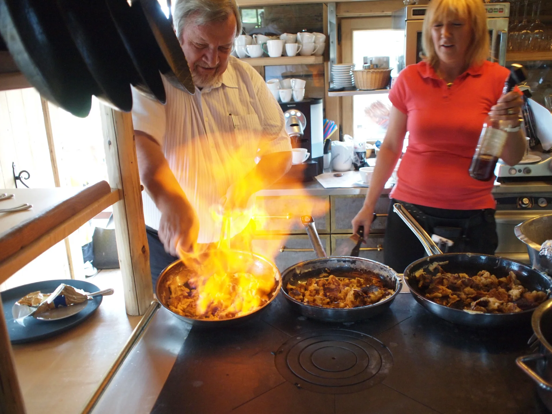 Proces przygotowywania Kaiserschmarren i...