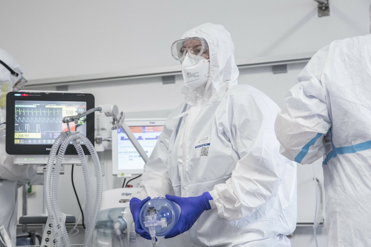 233 zakażenia koronawirusem odnotowano w Polsce 24 sierpnia.