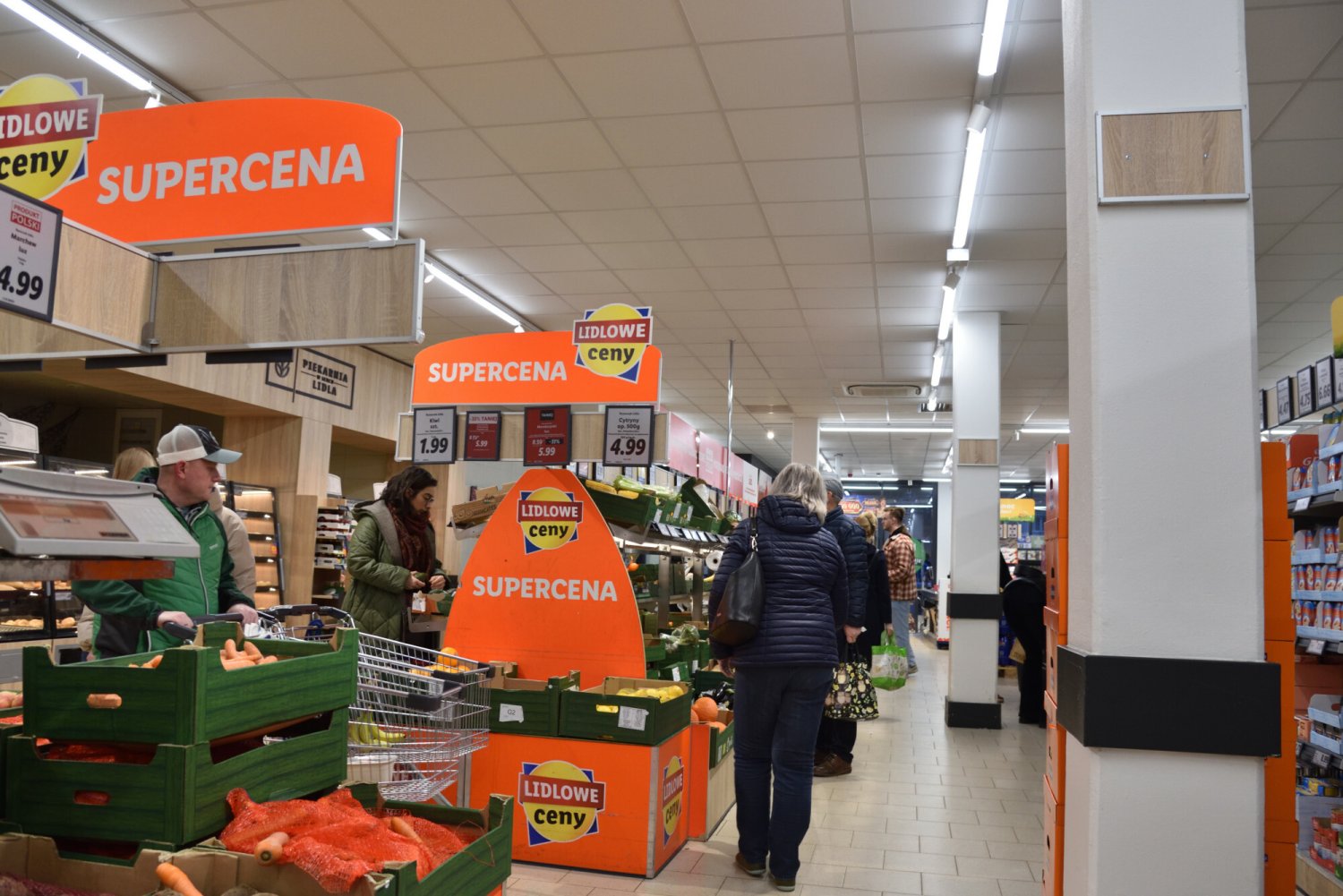 Promocje w Lidlu. Mleko i cukier można dostać gratis