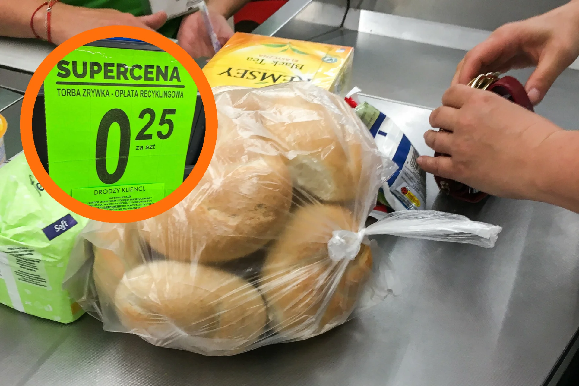 25 groszy za zrywkę w Biedronce. Kiedy trzeba płacić?