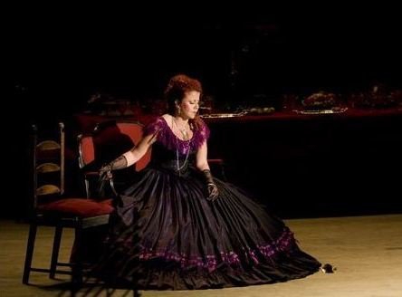 Iwona Hossa w roli Violetty