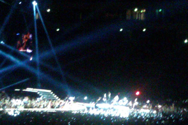 Jedyne zdjęcie jakie zrobiłem na koncercie. Sorry, ale wolę oglądać niż cykać zdjęcia do pamiętniczka