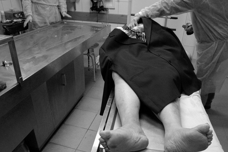 "Pani Z Domu Pogrzebowego" to profil na Instagramie, na którym poznacie kulisy pracy w domu pogrzebowym