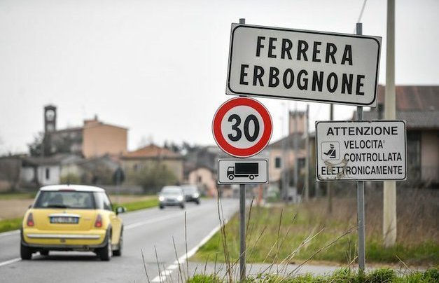 Choć obok znajduje się epicentrum zakażeń koronawirusem, to w tym niewielkim miasteczku w Lombardii nikt nie ma SARS-CoV-2.