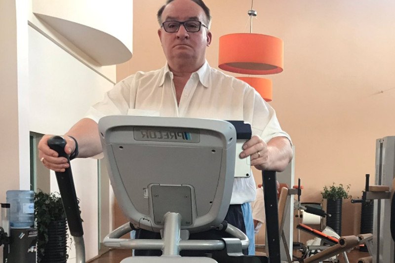 "Rozgrzewka przed kampanią wyborczą do Parlamentu Europejskiego" – tak to zdjęcie opisał jego bohater.