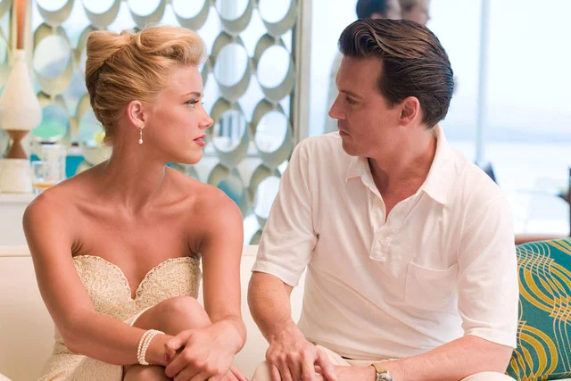 Johnny Depp i Amber Heard poznali się na planie "Dziennika zakrapianego rumem". To dla niej aktor zostawił wieloletnią partnerkę Vanessę Paradis.