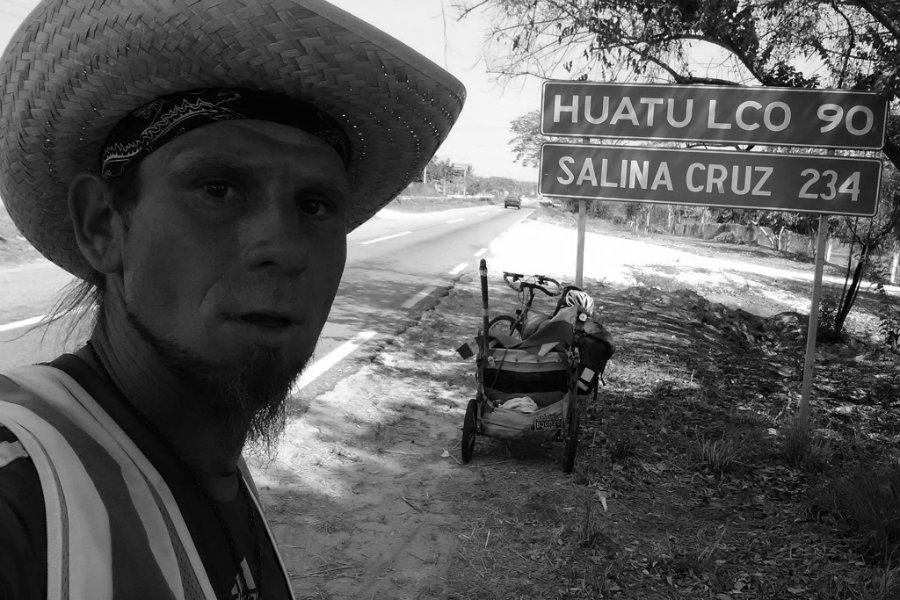 Krzysztof Chmielewski tragicznie zginął podczas wyprawy rowerowej w Meksyku.