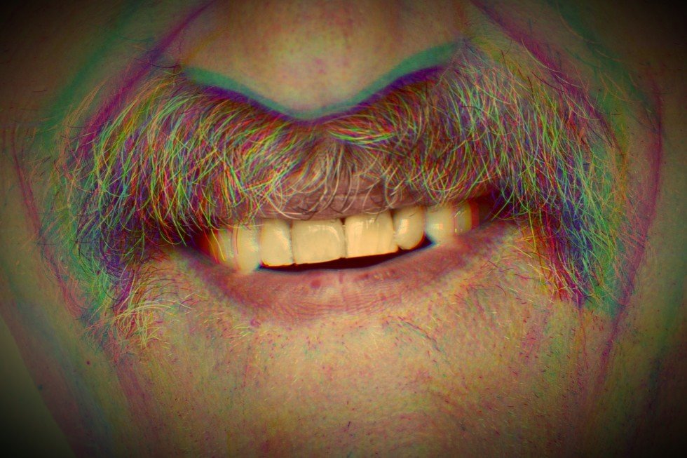 Wiele kobiet źle wspomina "rubaszne" żarty swoich wujków.