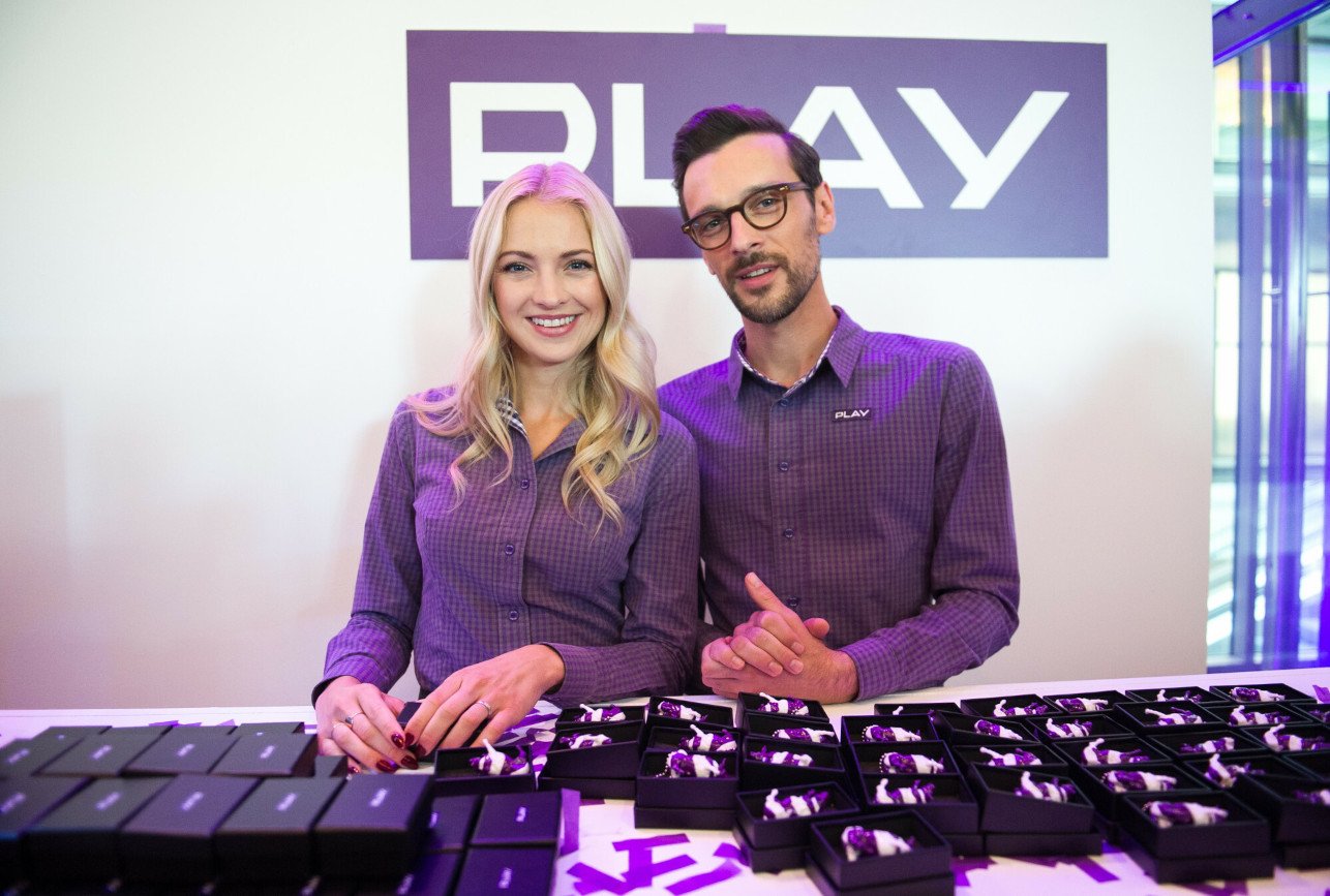 Czy Play zerwało kontrakt z Barbarą Kurdej-Szatan? Sieć ucina spekulacje.