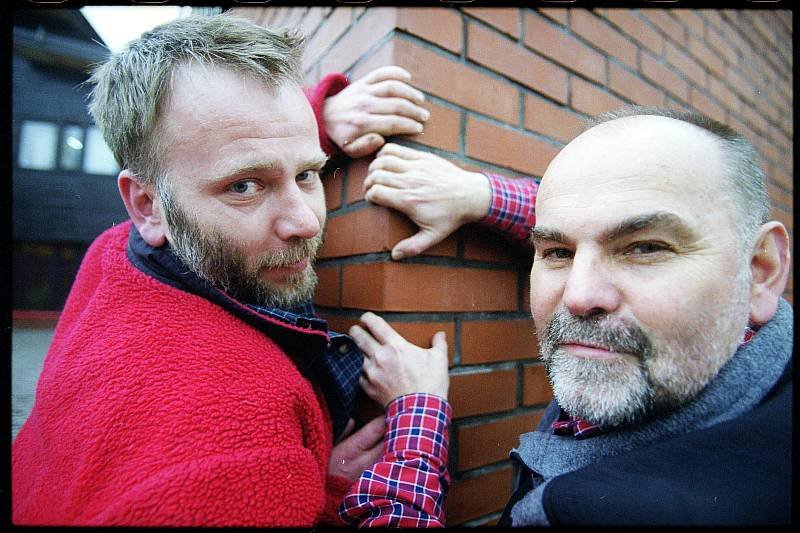 Artur Hajzer (z lewej) i Janusz Majer (po prawej) współpracowali od lat. Razem zakładali m.in. legendarną outdoorową markę Alpinus.