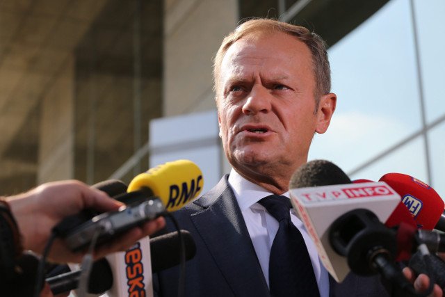 Przewodniczący Rady Europejskiej Donald Tusk został wezwany w charakterze świadka przez Prokuraturę Okręgową w Warszawie.