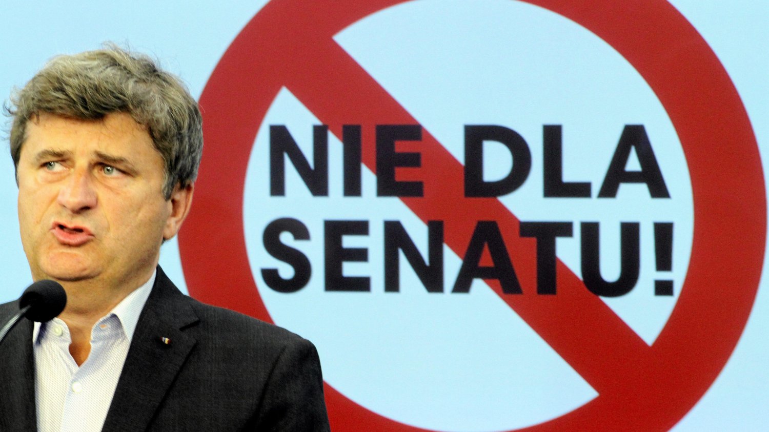Janusz Palikot podczas konferencji prasowej w Sejmie.