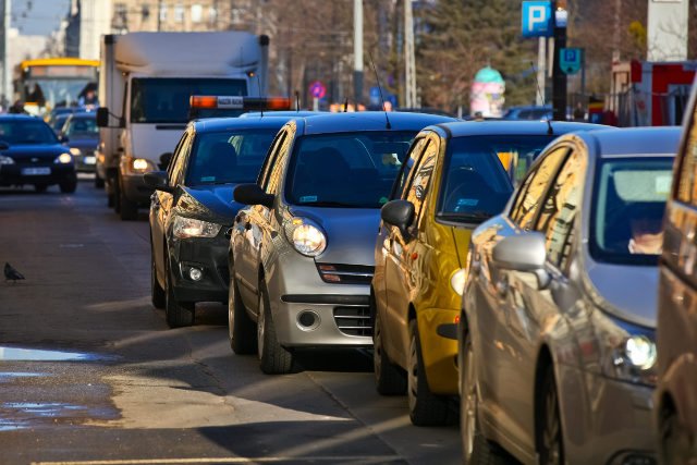 Polacy masowo kupują samochody. Zdaniem specjalistów to efekt programu 500+