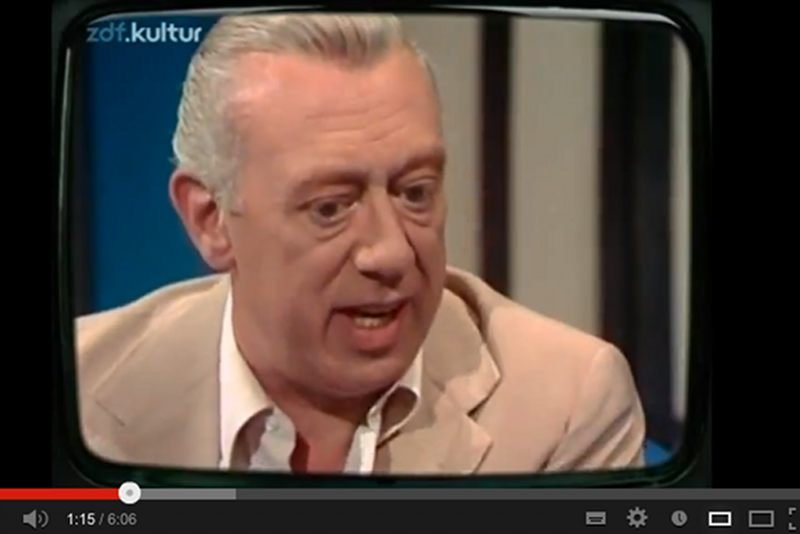 Horst Tappert podczas jednego z wywiadów telewizyjnych.