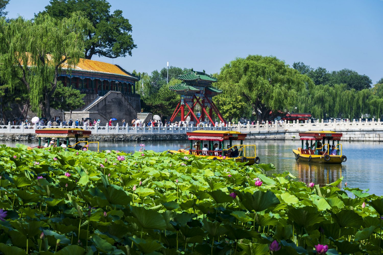 Pekin w ostatnich dwóch latach znacznie przejaśniał. Smog jest znacznie mniejszy.