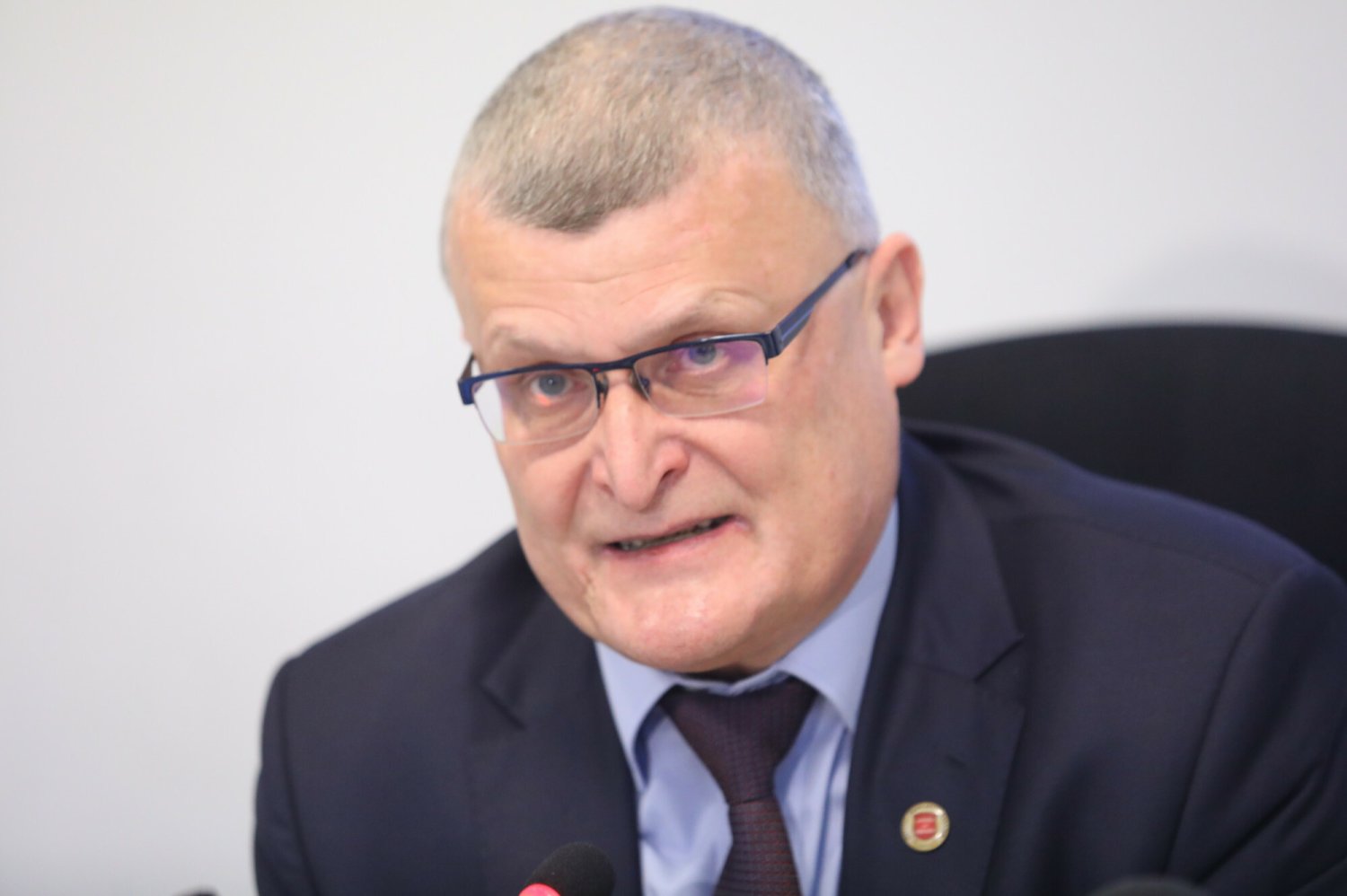 Dr Paweł Grzesiowski, immunolog i pediatra, ekspert Naczelnej Rady Lekarskiej ds. zwalczania COVID–19, odpowiadał na pytania czytelniczek i czytelników naTemat. Dr Paweł Grzesiowski, immunolog i pediatra, ekspert Naczelnej Rady Lekarskiej ds. zwalczania COVID–19, odpowiadał na pytania czytelniczek i czytelników naTemat.