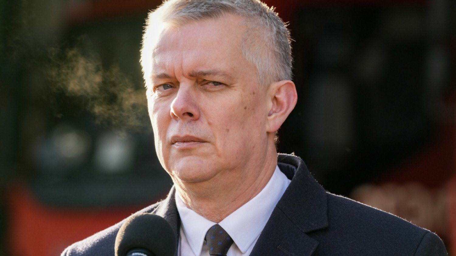 Siemoniak odpowiedział Hołowni. "Służby nie mają z tym nic wspólnego". Sprawa dotyczy Collegium Humanum. Tomasz Siemoniak odpowiedział Hołowni. Służby nie brały udziału w doniesieniach uzyskania przez niego dyplomu z Collegium Humanum.