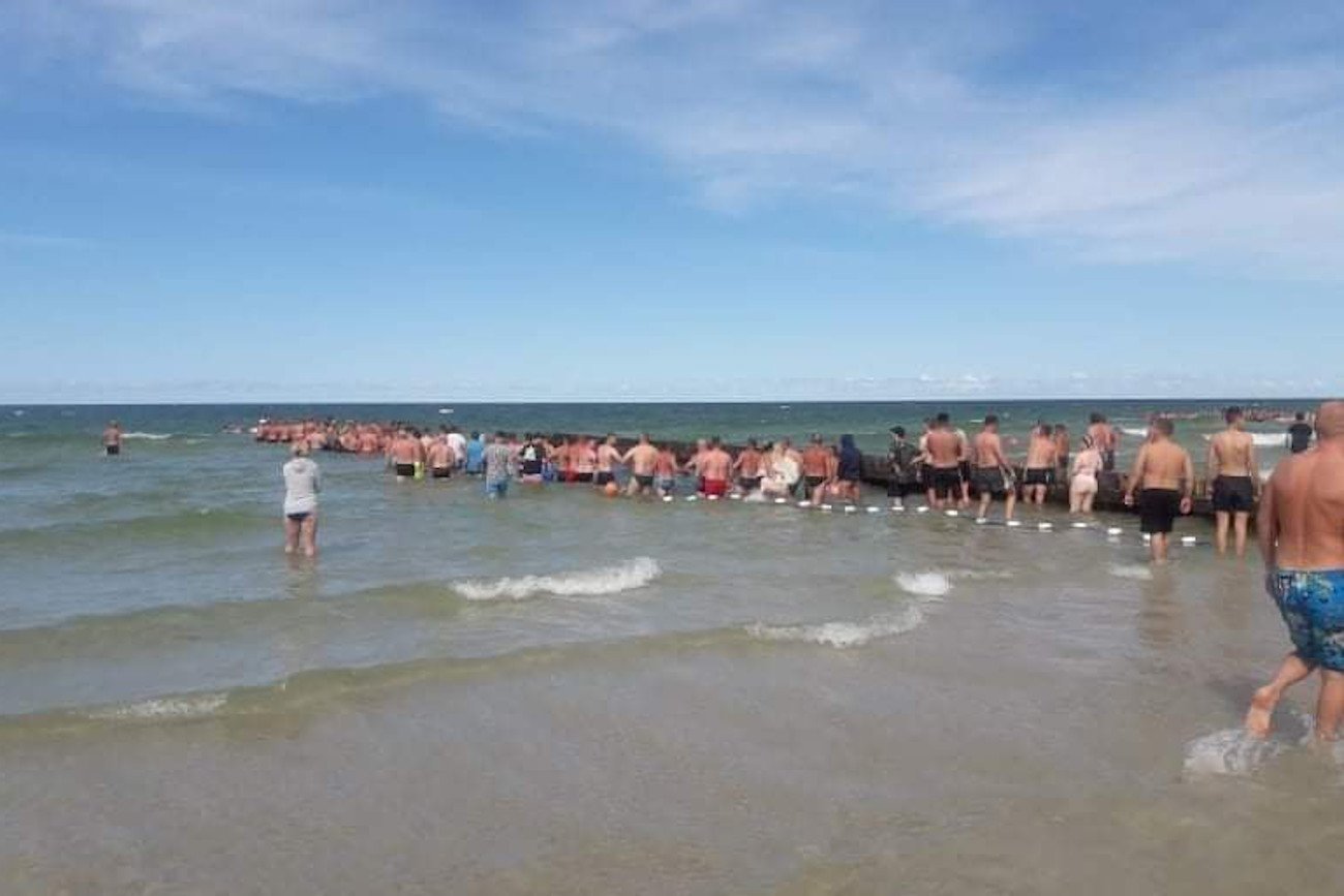 Cztery łańcuchy życia w poszukiwaniu 11-latka nad Bałtykiem. Finał akcji był zaskakujący.