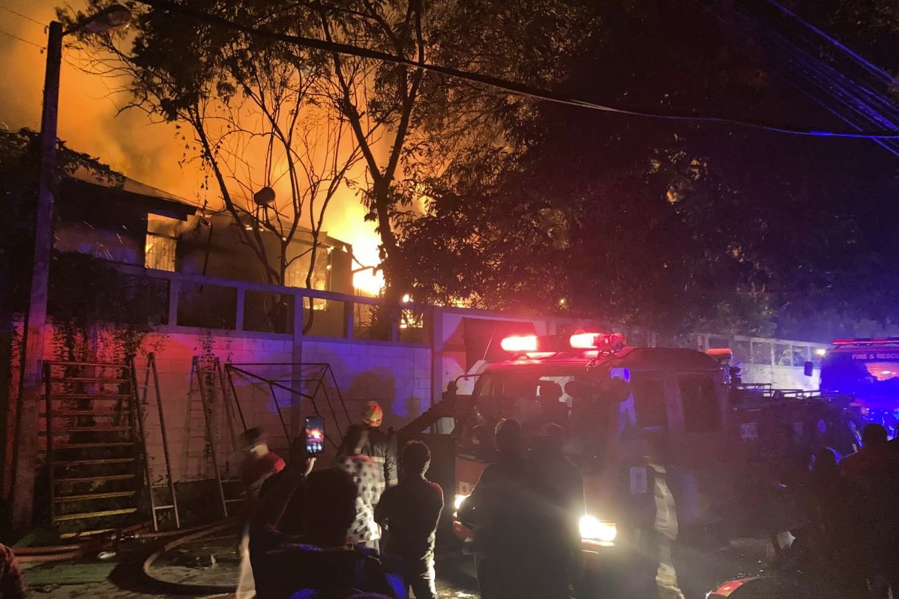 Dom premiera Sri Lanki w ogniu.