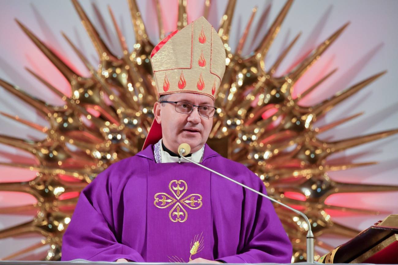 Kraków: biskup Damian Muskus szuka pracy. Podał wymagania i kwotę