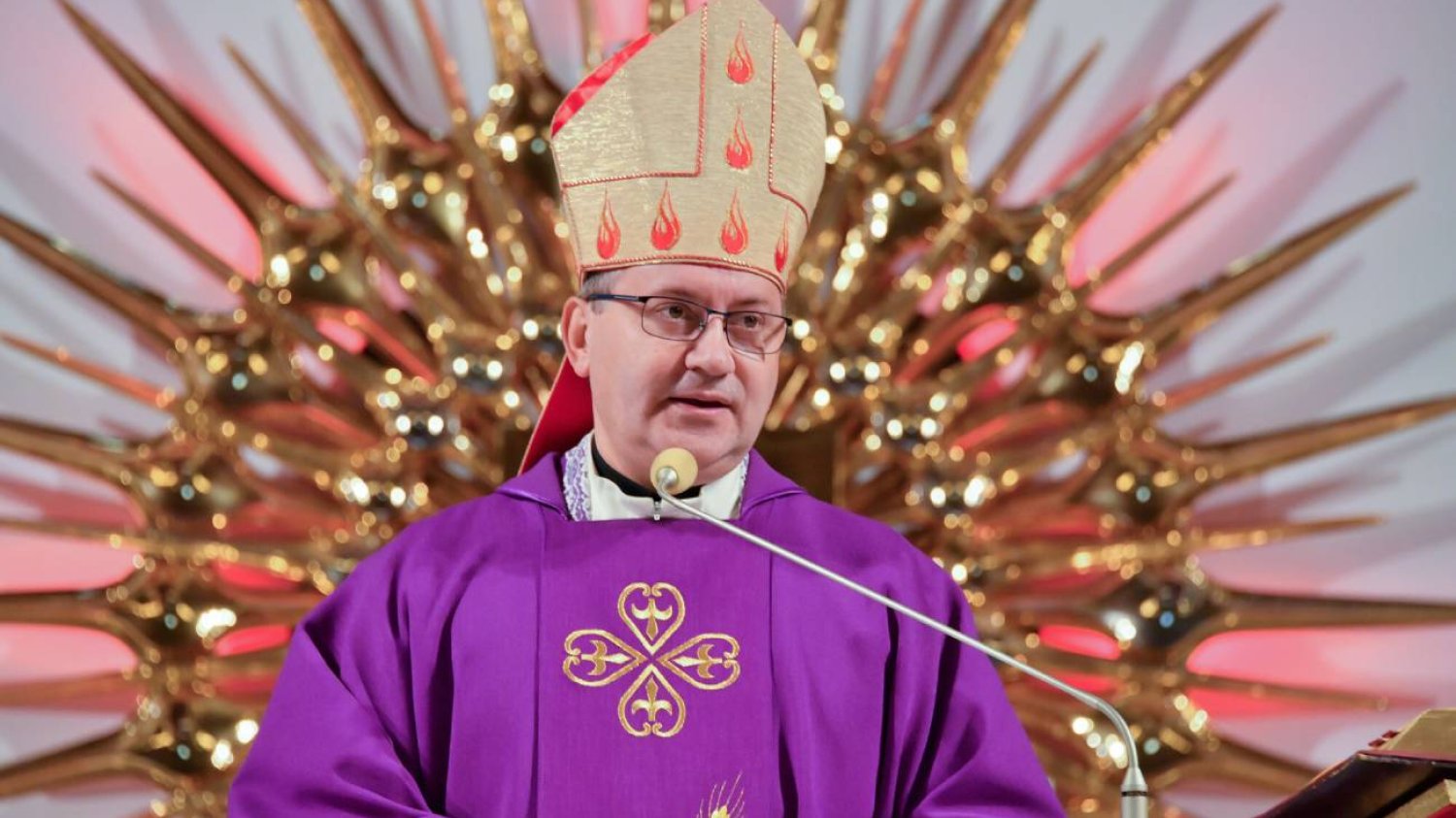 Kraków: biskup Damian Muskus szuka pracy. Podał wymagania i kwotę