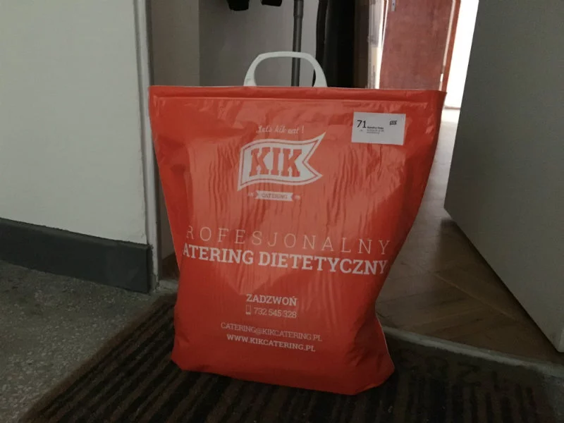 Paczka od KIK Fit czeka codziennie przed drzwiami