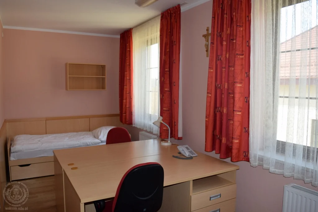Tanie noclegi w Toruniu. Ile kosztuje doba u Tadeusza Rydzyka? Tanie noclegi w Toruniu. Ile kosztuje doba u Tadeusza Rydzyka?