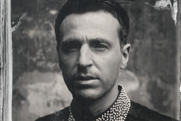 Maciej Żurawski w koszuli Polygon