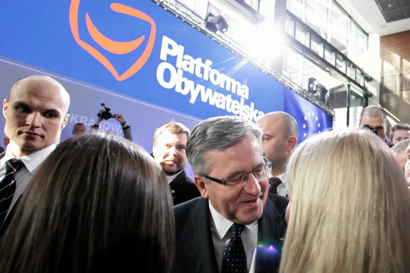 Gdyby wybory parlamentarne odbyły się dziś, wygrałaby je Platforma Obywatelska – wynika z najnowszego sondażu CBOS.