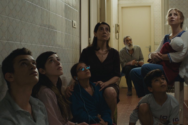 "w czterech ścianach życia" to film o codzienności w ogarniętej wojną Syrii