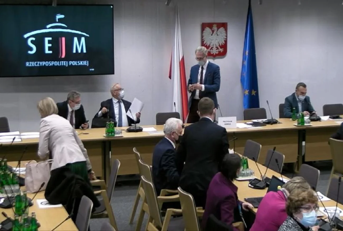 Sejm. PiS przerwało posiedzenie komisji zdrowia