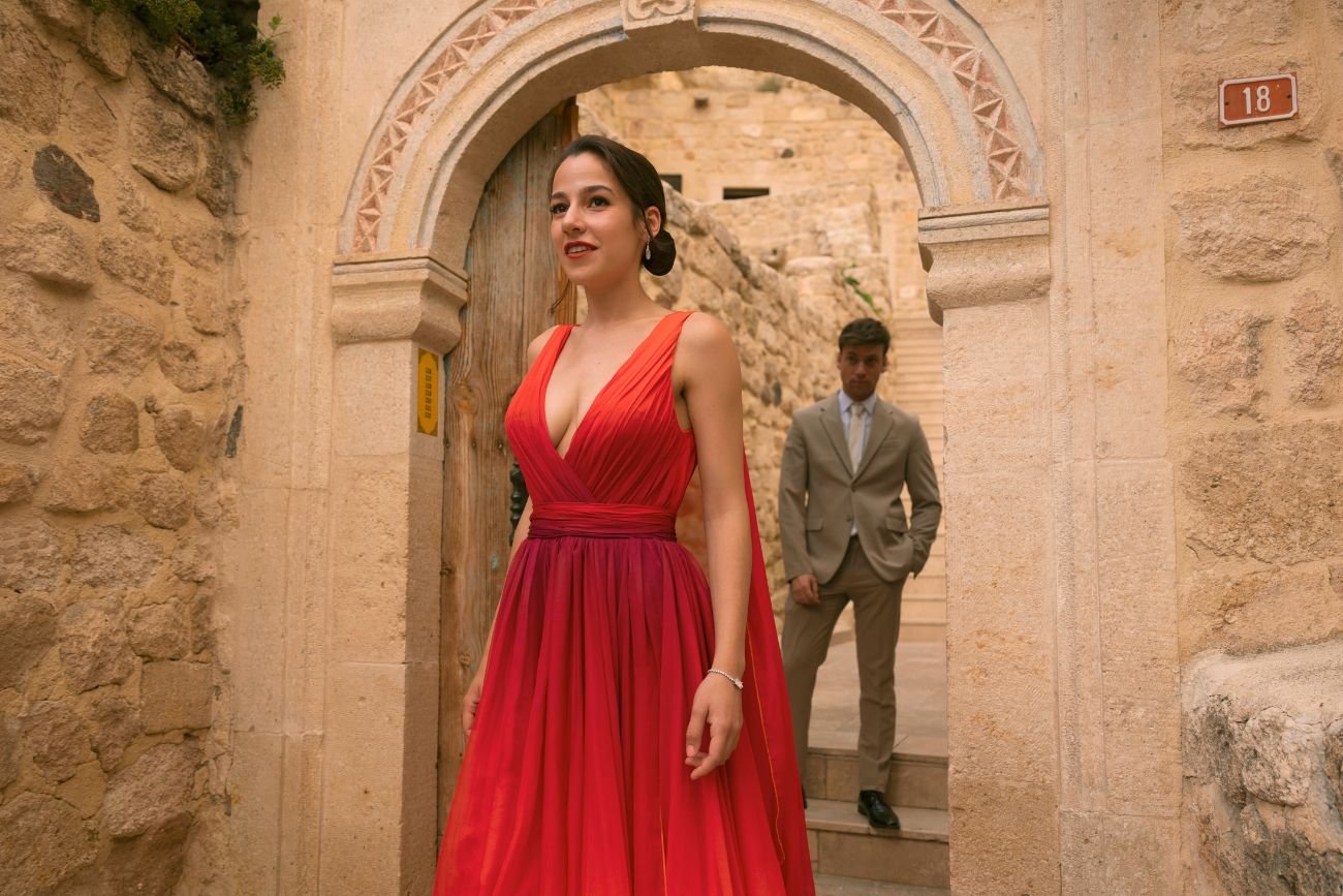 Polacy rzucili się na nowy film Netfliksa. Dzieje się w wakacyjnym raju