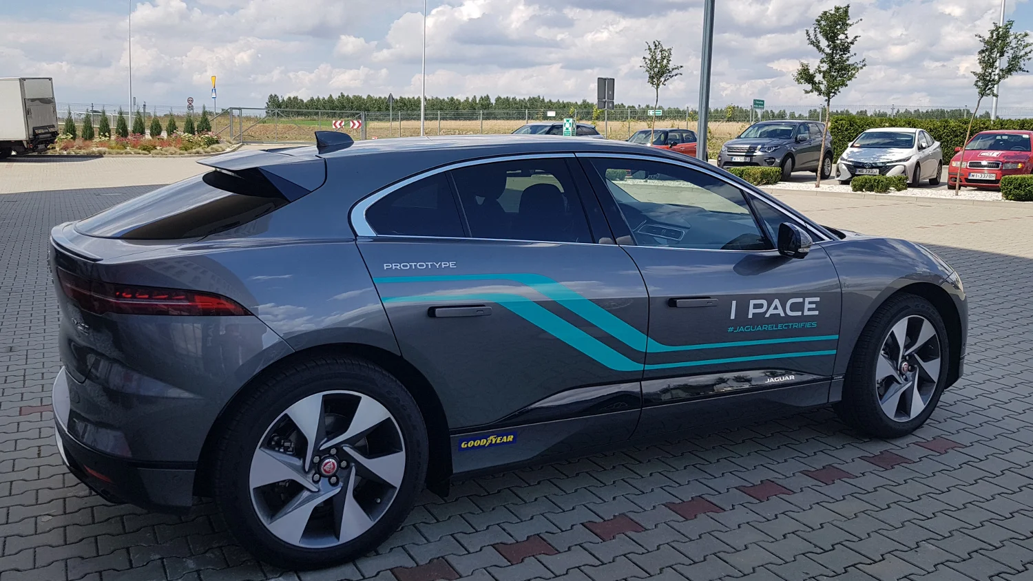 To auto naprawdę może się podobać. Tylko ta cena...