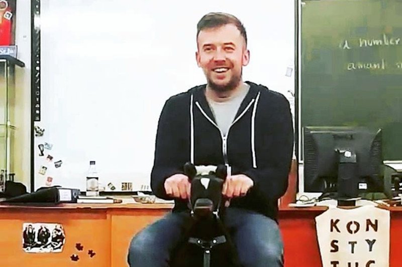 Nauczyciel Roku nie szczędzi gorzkich słów pod adresem autorów reformy edukacji.