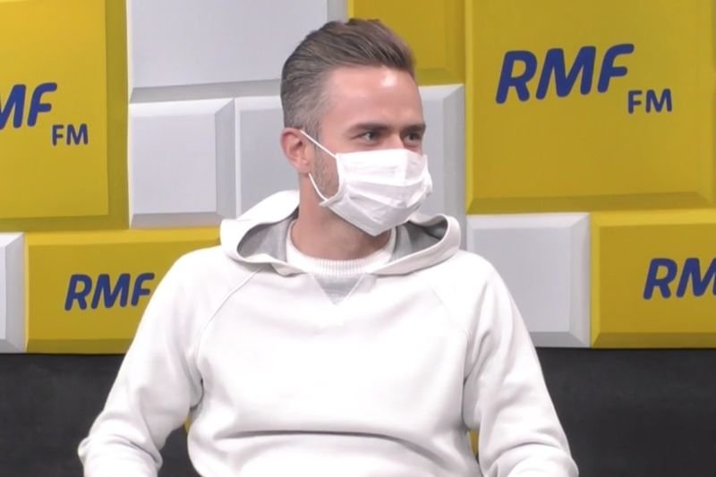 Adam Hofman jest byłym posłem i rzecznikiem PiS.