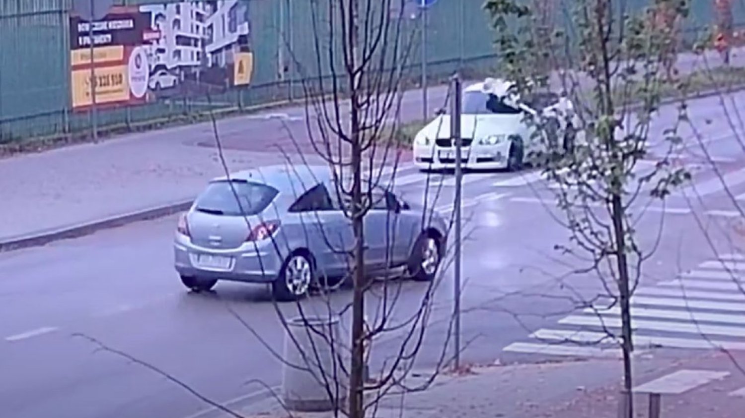 Samochód kontra hulajnoga, kierująca BMW dostała mandat. Kto tym razem zawinił?