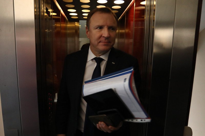 Ważą się losy prezesa PiS – przy Nowogrodzkiej coraz częściej mówi się o konieczności odwołania Jacka Kurskiego.