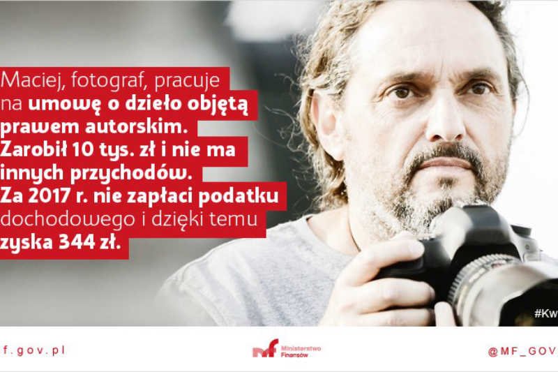 Ministerstwo Finansów wykorzystało zdjęcie ze zagranicznej bazy, a jego bohatera przedstawił jako polskiego fotografa.