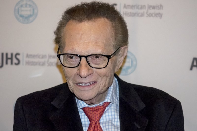 Dziennikarz Larry King ma 86 lat.