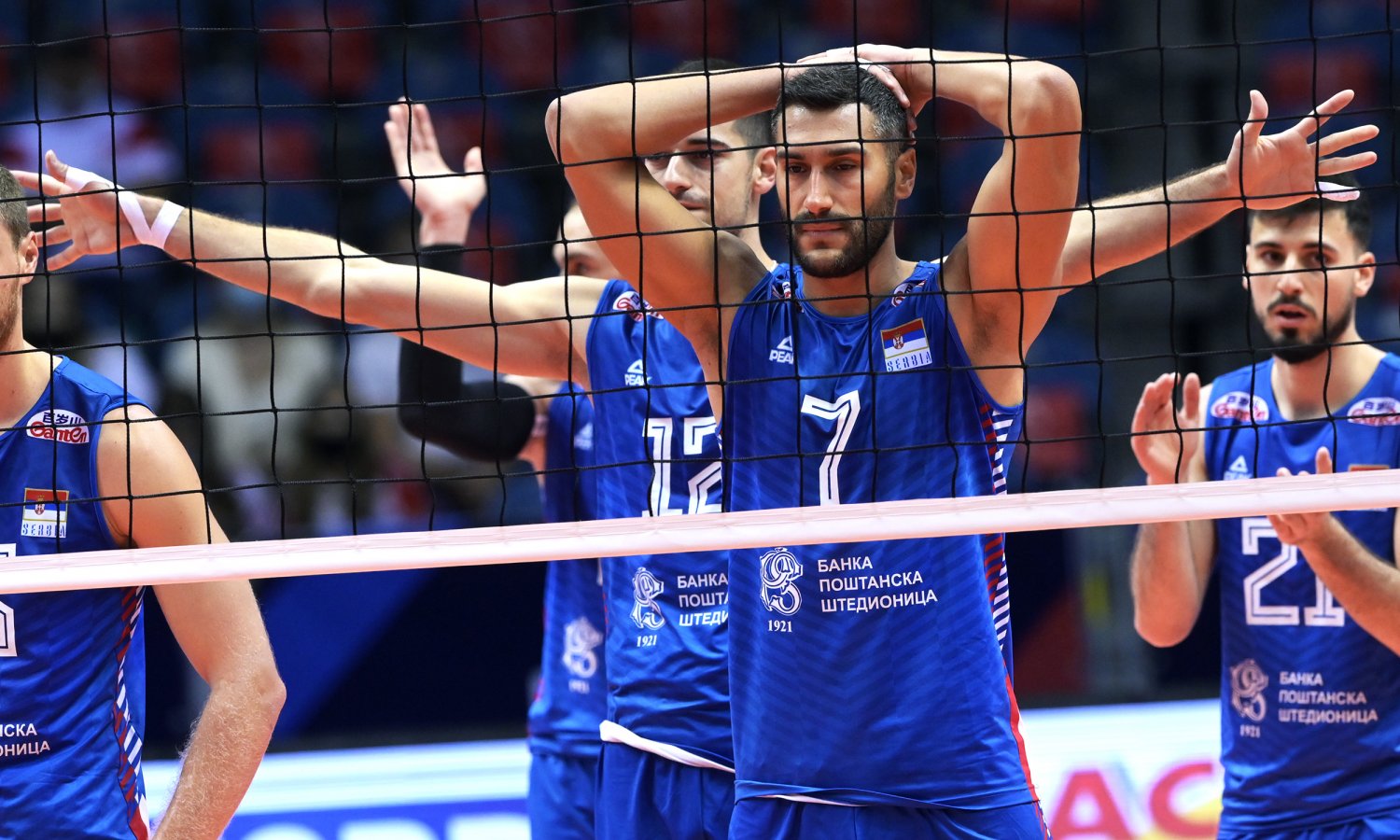 Serbowie wygrali swój trzeci mecz w tegorocznych ME i są liderem polskiej grupy